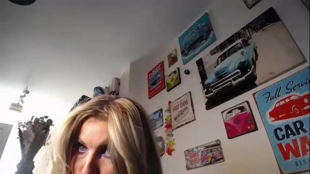 Image 4 of tinkerbell822 Stream on Chaturbate on 22 days ago