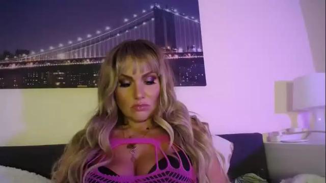 Image 12 of tinkerbell822 Stream on Chaturbate on 2 days ago