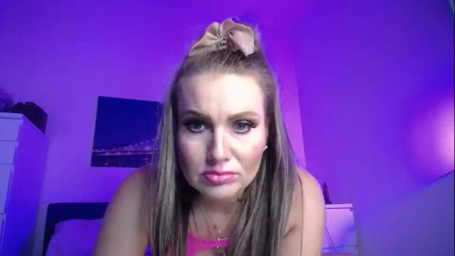 Image 2 of tinkerbell822 Stream on Chaturbate on 2 days ago
