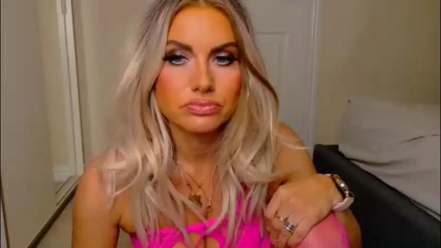 Image 6 of tinkerbell822 Stream on Chaturbate on 1 month ago