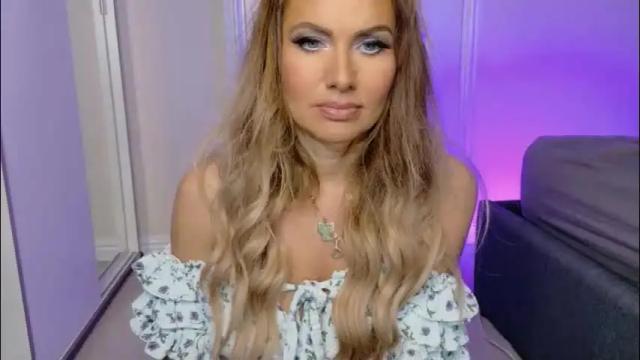 Image 7 of tinkerbell822 Stream on Chaturbate on 10 days ago