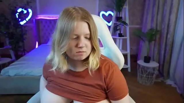 Image 4 of tinkerrbelll Stream on Chaturbate on 1 month ago