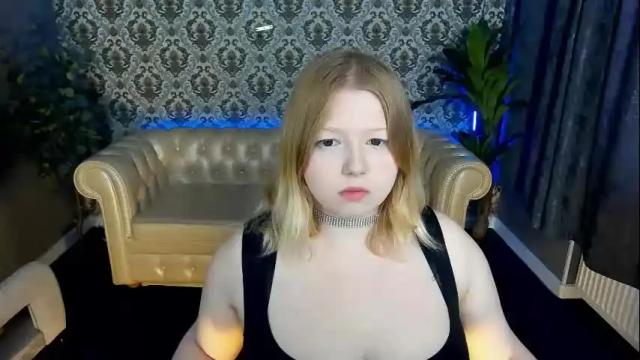 Image 2 of tinkerrbelll Stream on Chaturbate on 1 month ago