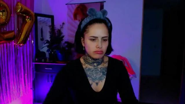 Image 12 of tinnadawson Stream on Chaturbate on 18 days ago