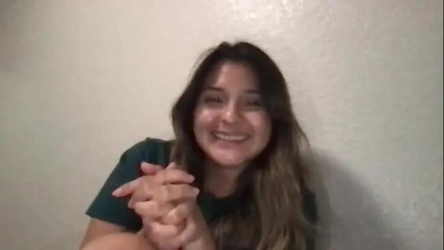 Image 2 of tinnnyym Stream on Chaturbate on 4 months ago