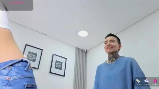 Image 10 of tinny_and_candy Stream on Chaturbate on 14 days ago