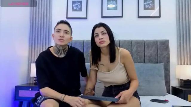 Image 10 of tinny_and_candy Stream on Chaturbate on 6 days ago