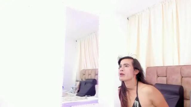 Image 12 of tinnydance Stream on Chaturbate on 18 months ago