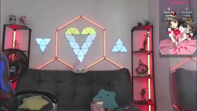 Image 3 of tiny_vixen_ Stream on Chaturbate on 2 months ago