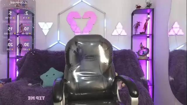 Image 11 of tiny_vixen_ Stream on Chaturbate on 1 month ago