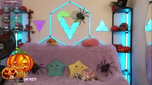 Image 3 of tiny_vixen_ Stream on Chaturbate on 3 days ago