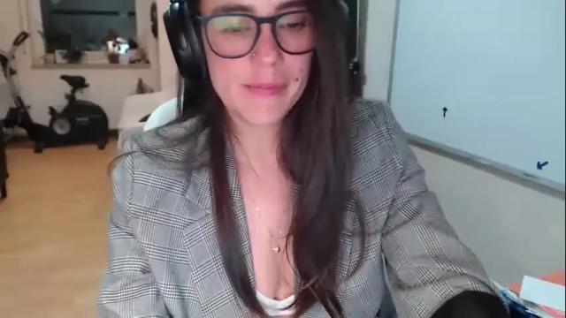 Image 10 of tiny_williams Stream on Chaturbate on 7 days ago
