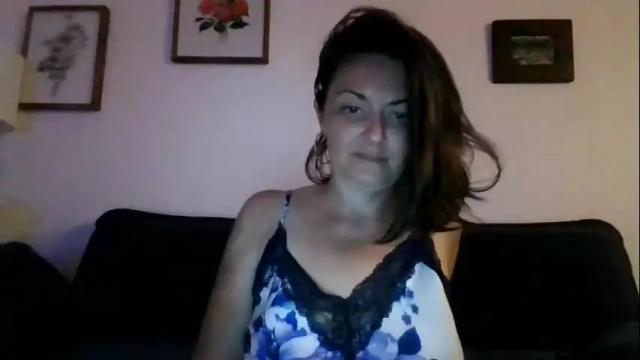 Image 12 of tinyassbossymilf Stream on Chaturbate on 2 months ago