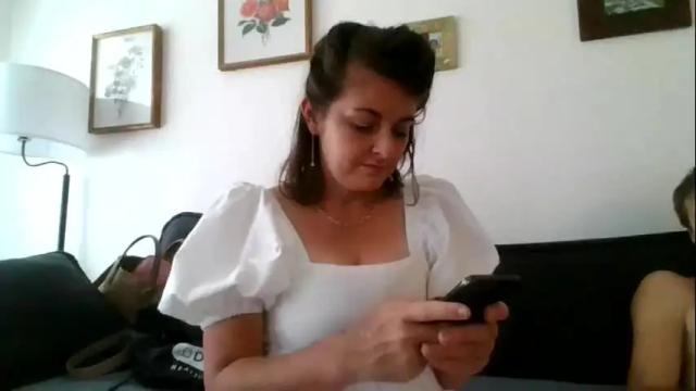 Image 11 of tinyassbossymilf Stream on Chaturbate on 2 months ago