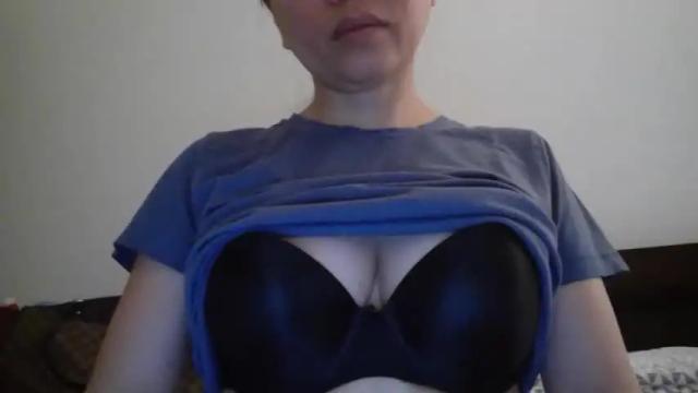 Image 7 of tinyelyza Stream on Chaturbate on 16 months ago