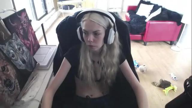 Thumbnail 2, tinykylie's Stream at Chaturbate, 1 month ago