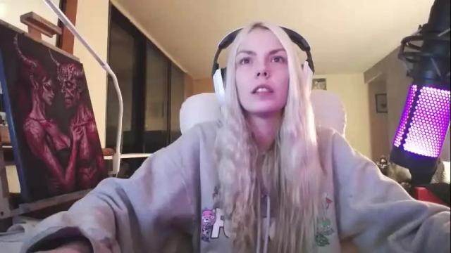 Image 3 of tinykylie Stream on Chaturbate on 7 days ago