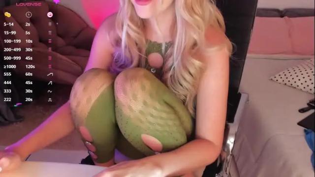 Thumbnail 3, tinylittlesecret's Stream at Chaturbate, 1 month ago