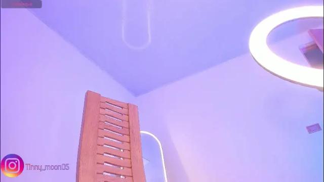 Image 11 of tinymoon_ Stream on Chaturbate on 3 months ago