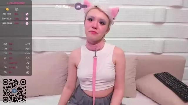 Thumbnail 1, tinypoet's Stream at Chaturbate, 19 months ago