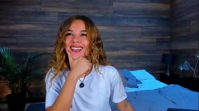 Image 3 of tinyw0nder Stream on Chaturbate on 3 months ago