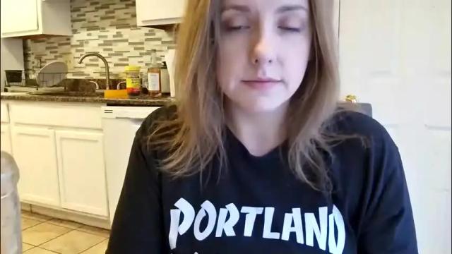 Image 7 of tinywithtiddies Stream on Chaturbate on 19 days ago