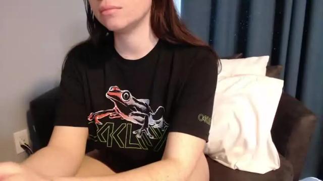 Image 2 of tinyytina Stream on Chaturbate on 14 months ago