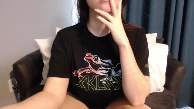Image 4 of tinyytina Stream on Chaturbate on 14 months ago