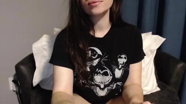 Image 7 of tinyytina Stream on Chaturbate on 14 months ago