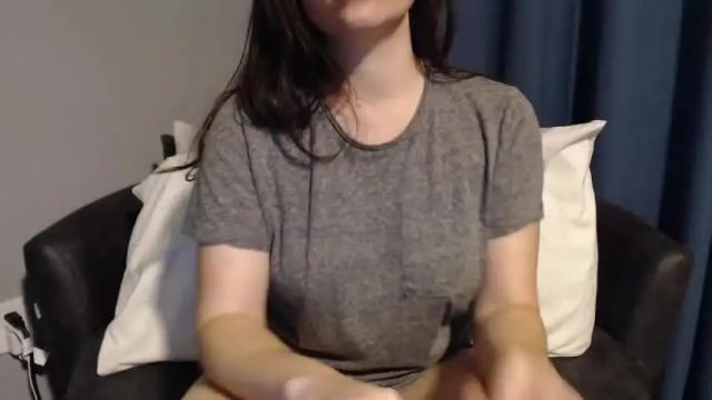 Image 3 of tinyytina Stream on Chaturbate on 14 months ago