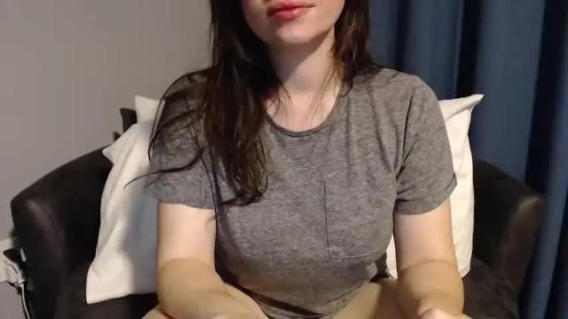 Image 8 of tinyytina Stream on Chaturbate on 14 months ago