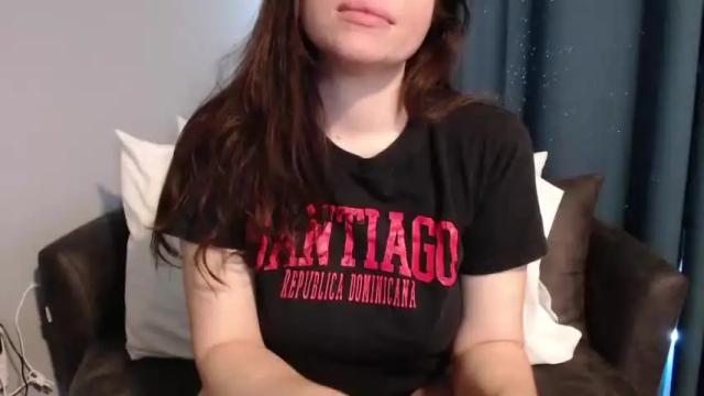 Image 2 of tinyytina Stream on Chaturbate on 14 months ago