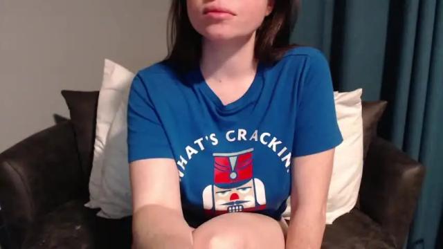 Image 2 of tinyytina Stream on Chaturbate on 13 months ago