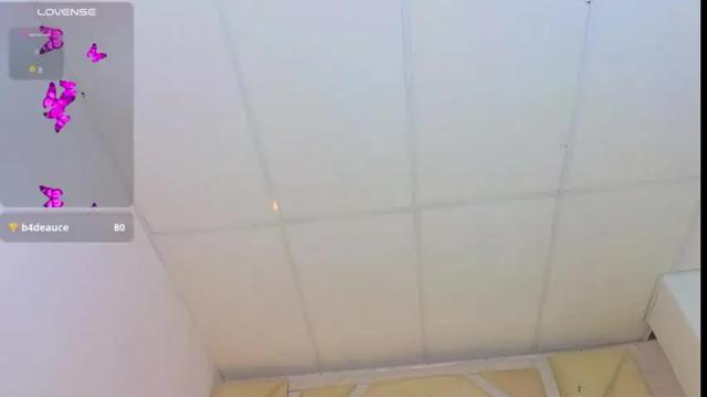 Image 2 of tiphani_walker_ Stream on Chaturbate on 26 days ago