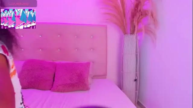 Image 4 of tish_palmer Stream on Chaturbate on 2 months ago