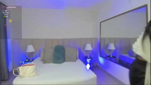 Image 12 of tisha_cole Stream on Chaturbate on 24 days ago