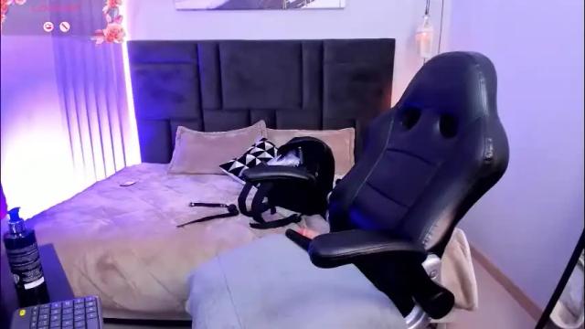 Image 2 of tisha_lau Stream on Chaturbate on 2 months ago