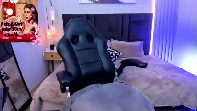 Image 3 of tisha_lau Stream on Chaturbate on 4 days ago