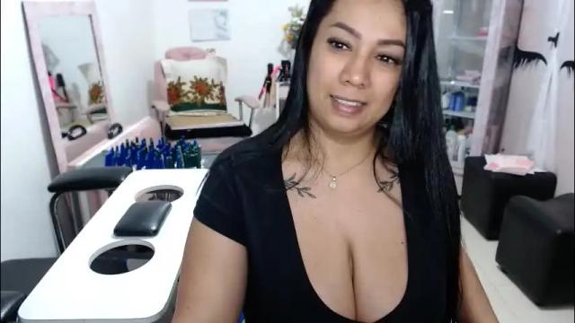 Image 12 of titsbiglovers Stream on Chaturbate on 1 month ago