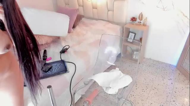 Image 2 of tivizaylove Stream on Chaturbate on 1 month ago