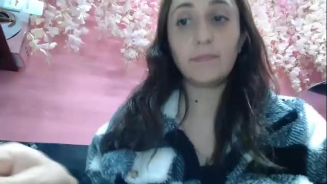 Image 4 of tixtrixx Stream on Chaturbate on 1 month ago