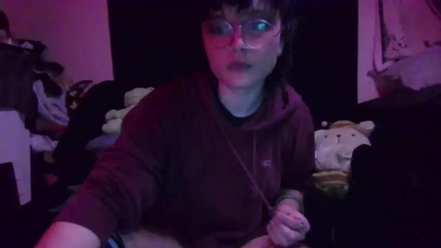 Image 2 of toastedsharks Stream on Chaturbate on 18 months ago