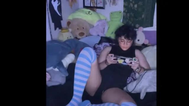 Image 12 of toastedsharks Stream on Chaturbate on 18 months ago