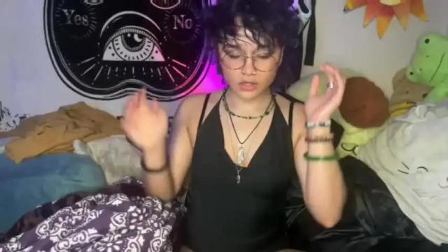 Image 6 of toastedsharks Stream on Chaturbate on 18 months ago