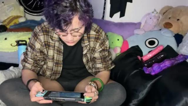 Image 4 of toastedsharks Stream on Chaturbate on 18 months ago