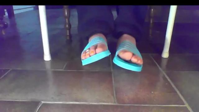 Image 3 of toespreaded Stream on Chaturbate on 28 months ago