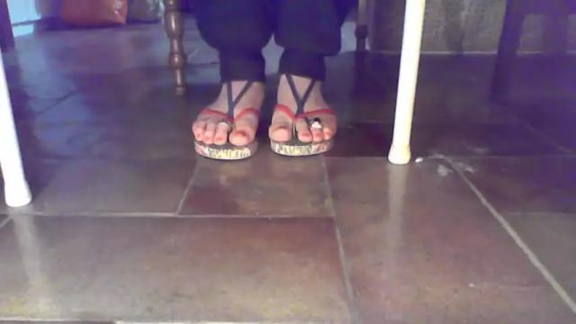 Image 3 of toespreaded Stream on Chaturbate on 26 months ago