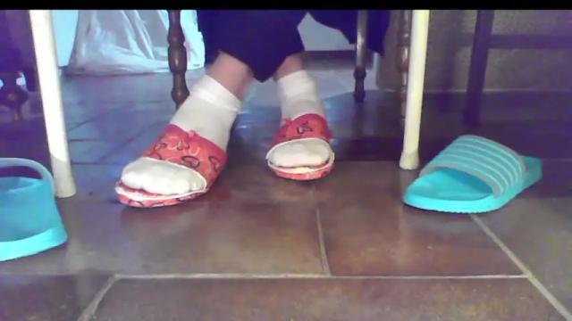 Image 7 of toespreaded Stream on Chaturbate on 26 months ago