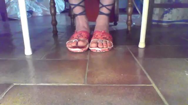 Image 6 of toespreaded Stream on Chaturbate on 26 months ago