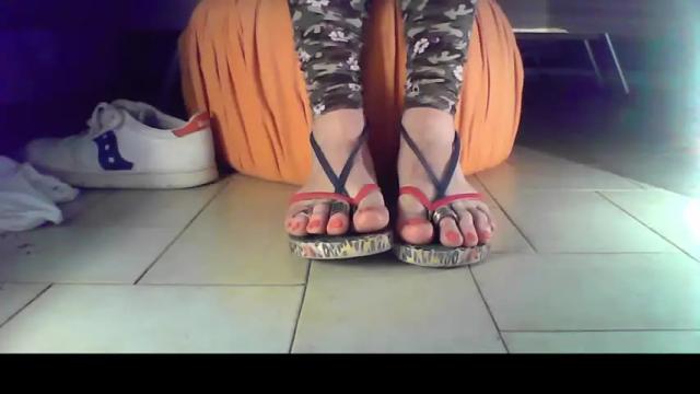 Image 12 of toespreaded Stream on Chaturbate on 22 months ago